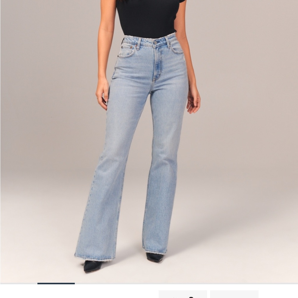 NWOT Abercrombie Curve Love Ultra High Rise Flare Jean - Size 26